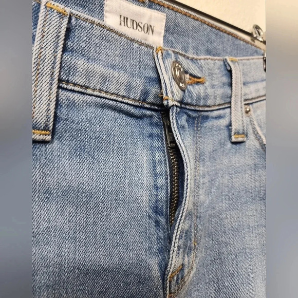 Women's Hudson Distressed Ankle Krista Super Skinny in Tampa Wash Size 27 - Picture 3 of 11